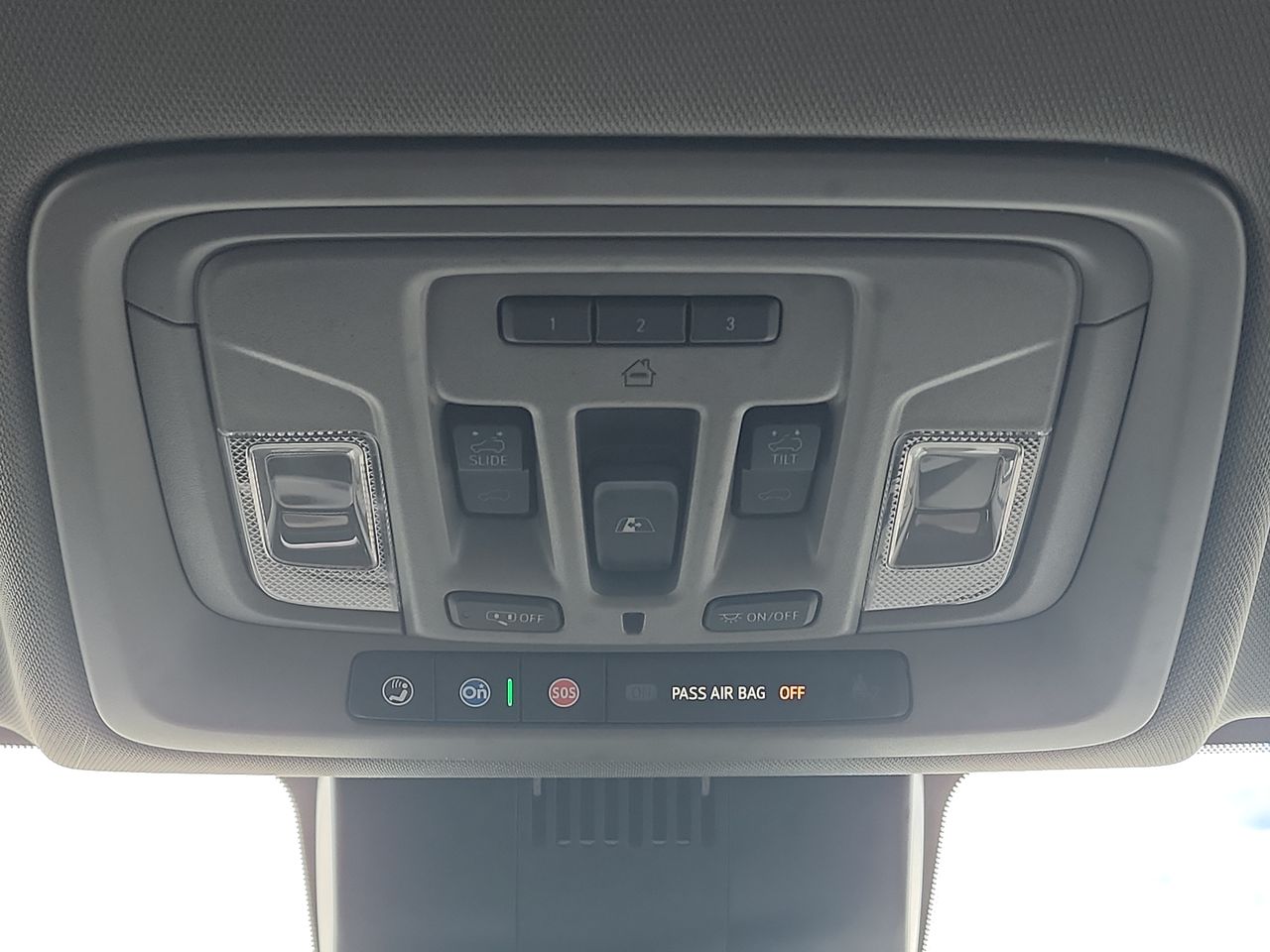 2024 Chevrolet Silverado 1500 LTZ photo 25