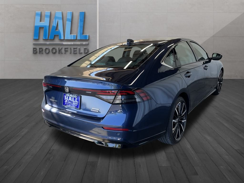 2023 Honda Accord Hybrid Touring photo 5
