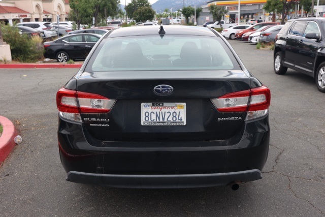 2018 Subaru Impreza 2.0i Premium photo 4