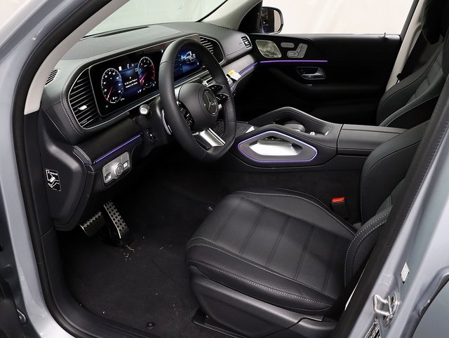 2026 Mercedes Benz GLS 450 4MATIC photo 11