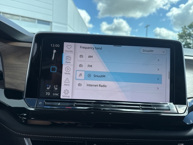 2026 Volkswagen Atlas SE Technology photo 14