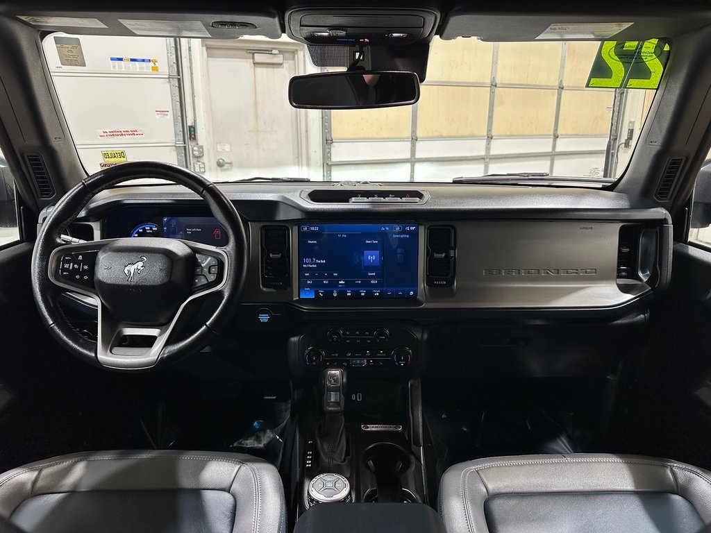 2022 Ford Bronco Outer Banks photo 19