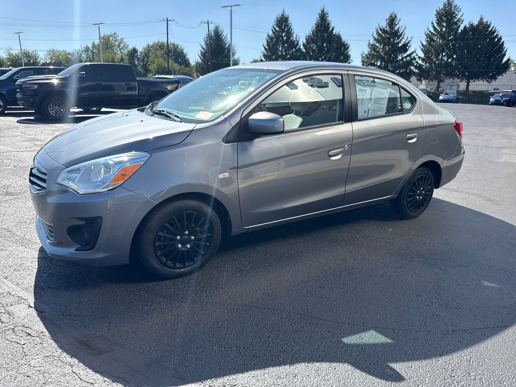 2017 Mitsubishi Mirage G4 ES photo 3