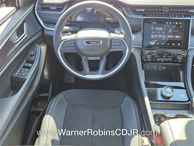 2025 Jeep Grand Cherokee Altitude X photo 7