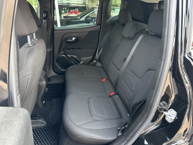 2021 Jeep Renegade Latitude photo 41