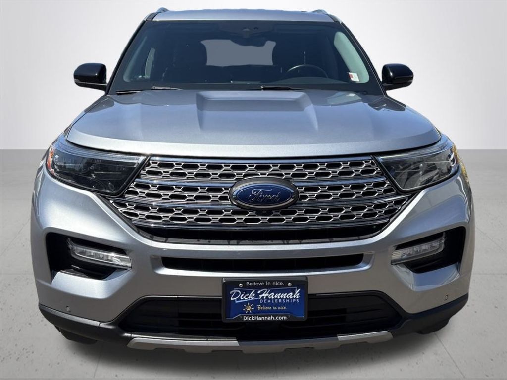 2022 Ford Explorer Limited photo 2