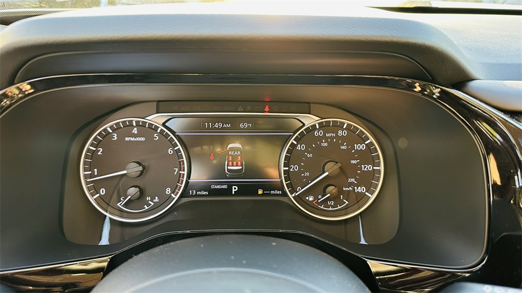 2025 Nissan Pathfinder SV photo 19