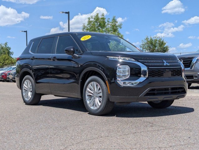2024 Mitsubishi Outlander ES