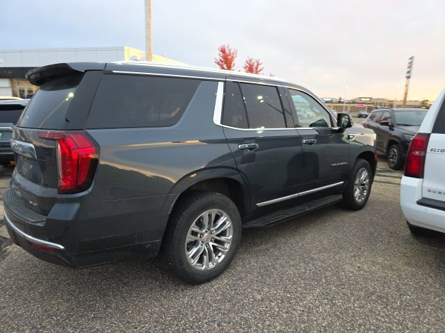2021 Gmc Yukon SLT photo 3