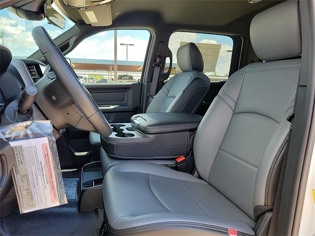 2026 Ram 3500 Tradesman photo 12