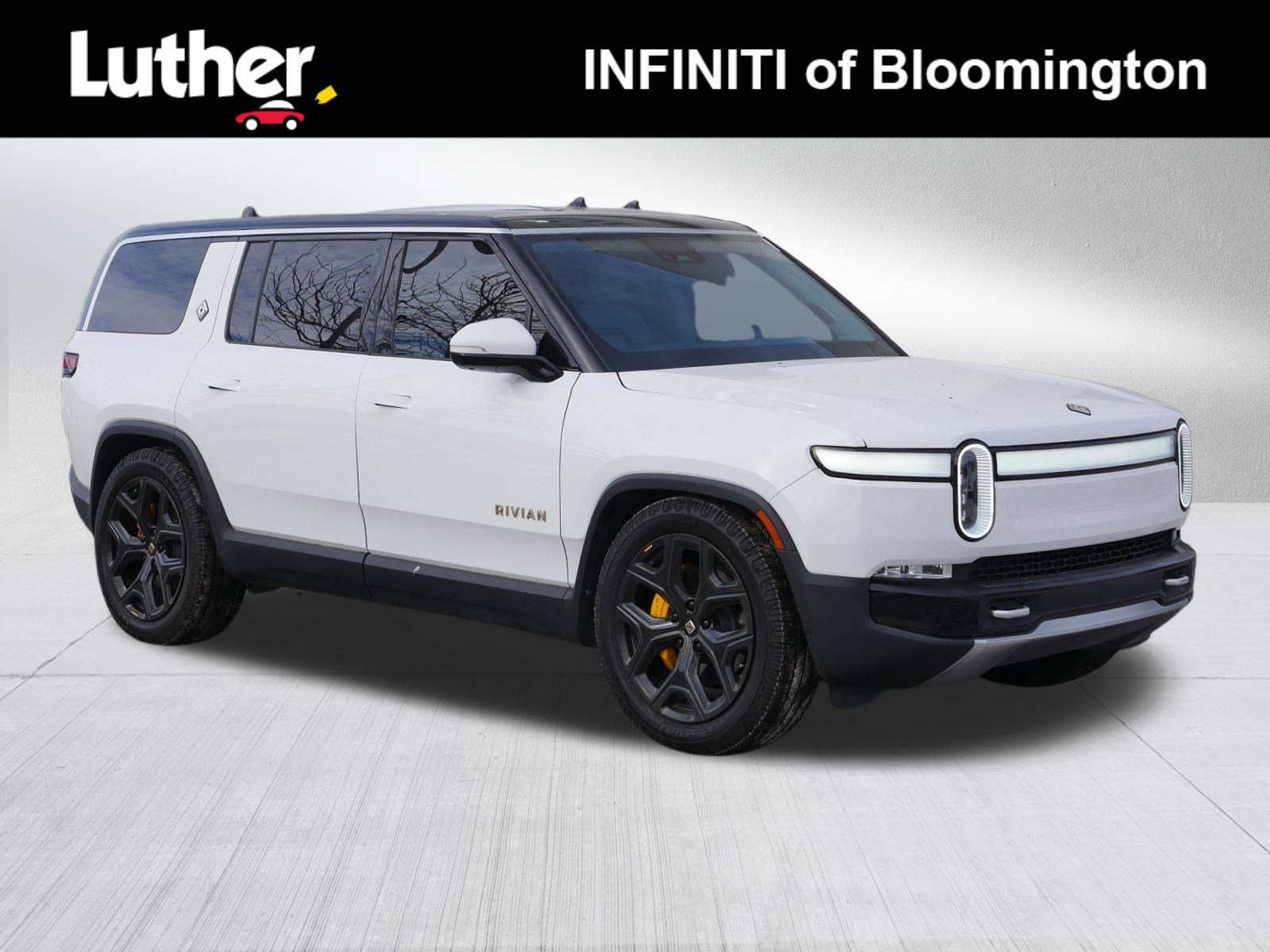 2024 Rivian R1S Adventure
