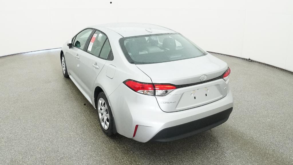 2025 Toyota Corolla LE photo 16