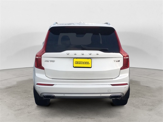 2020 Volvo XC90 T6 Momentum photo 2