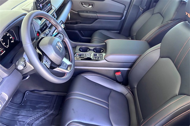 2025 Honda Pilot TrailSport photo 7