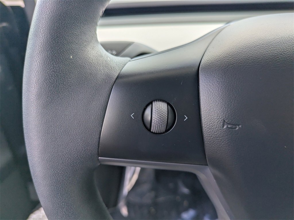 2023 Tesla Model Y Performance photo 20