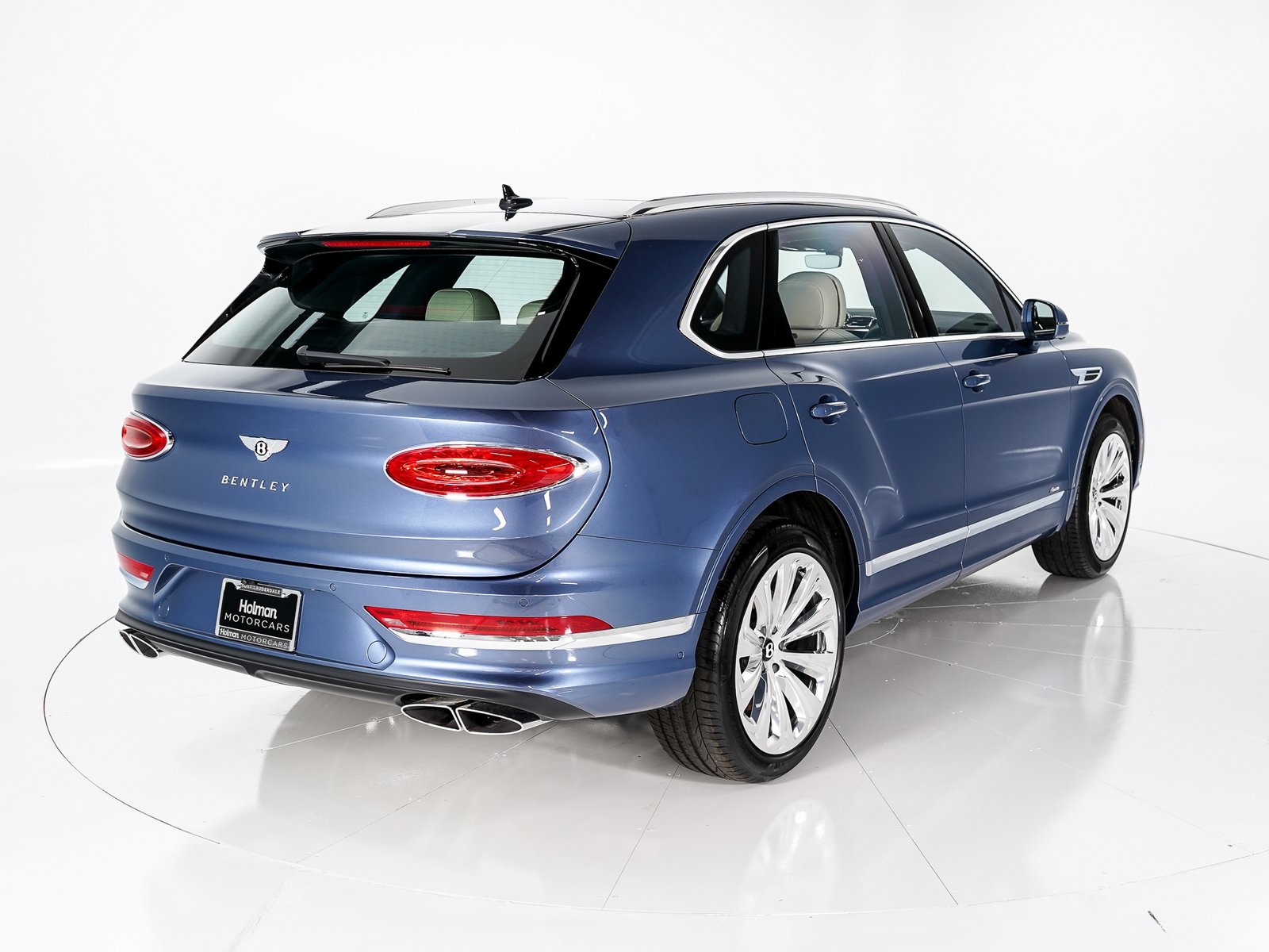 2025 Bentley Bentayga Azure V8 photo 5