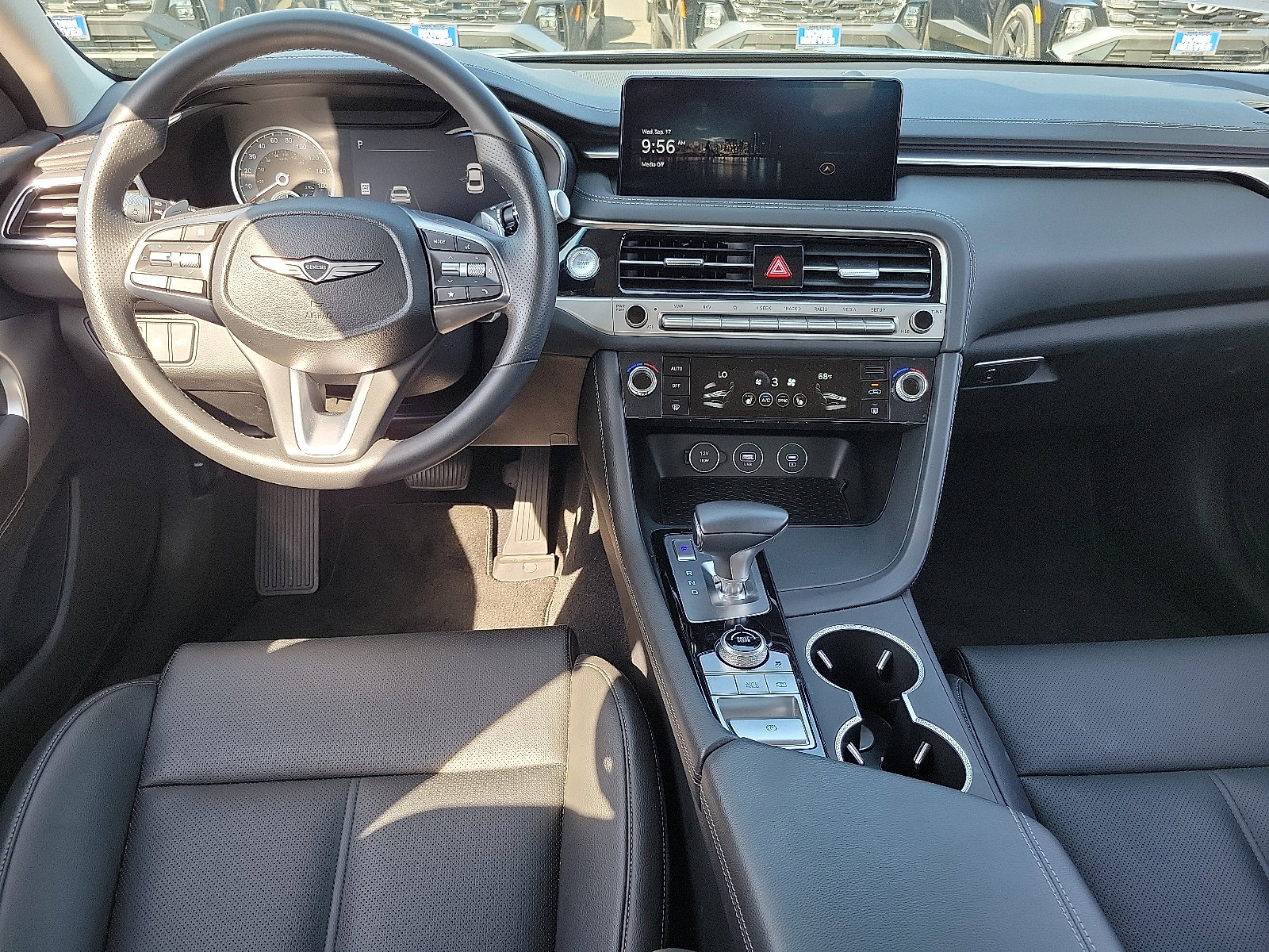 2025 Genesis G70 2.5T photo 4