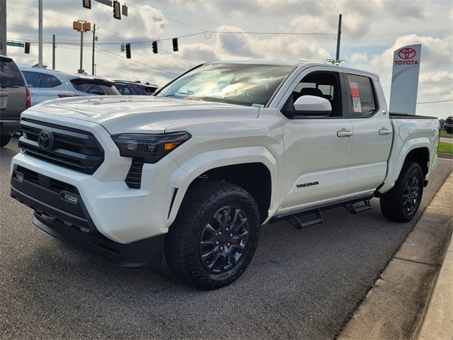 2025 Toyota Tacoma SR5 4x4 Double Cab photo 3