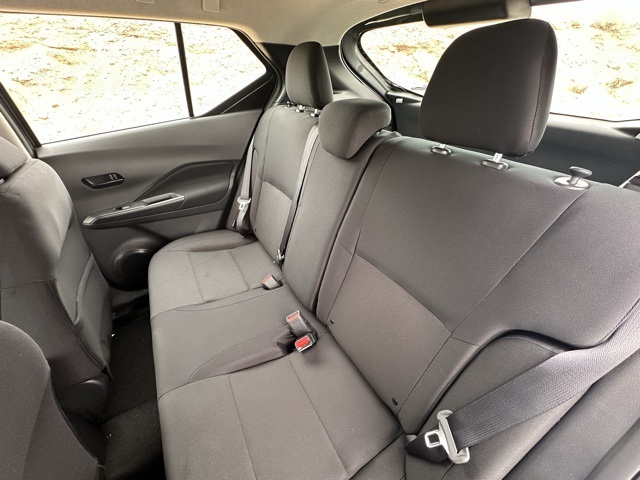 2025 Nissan Kicks Play S photo 21