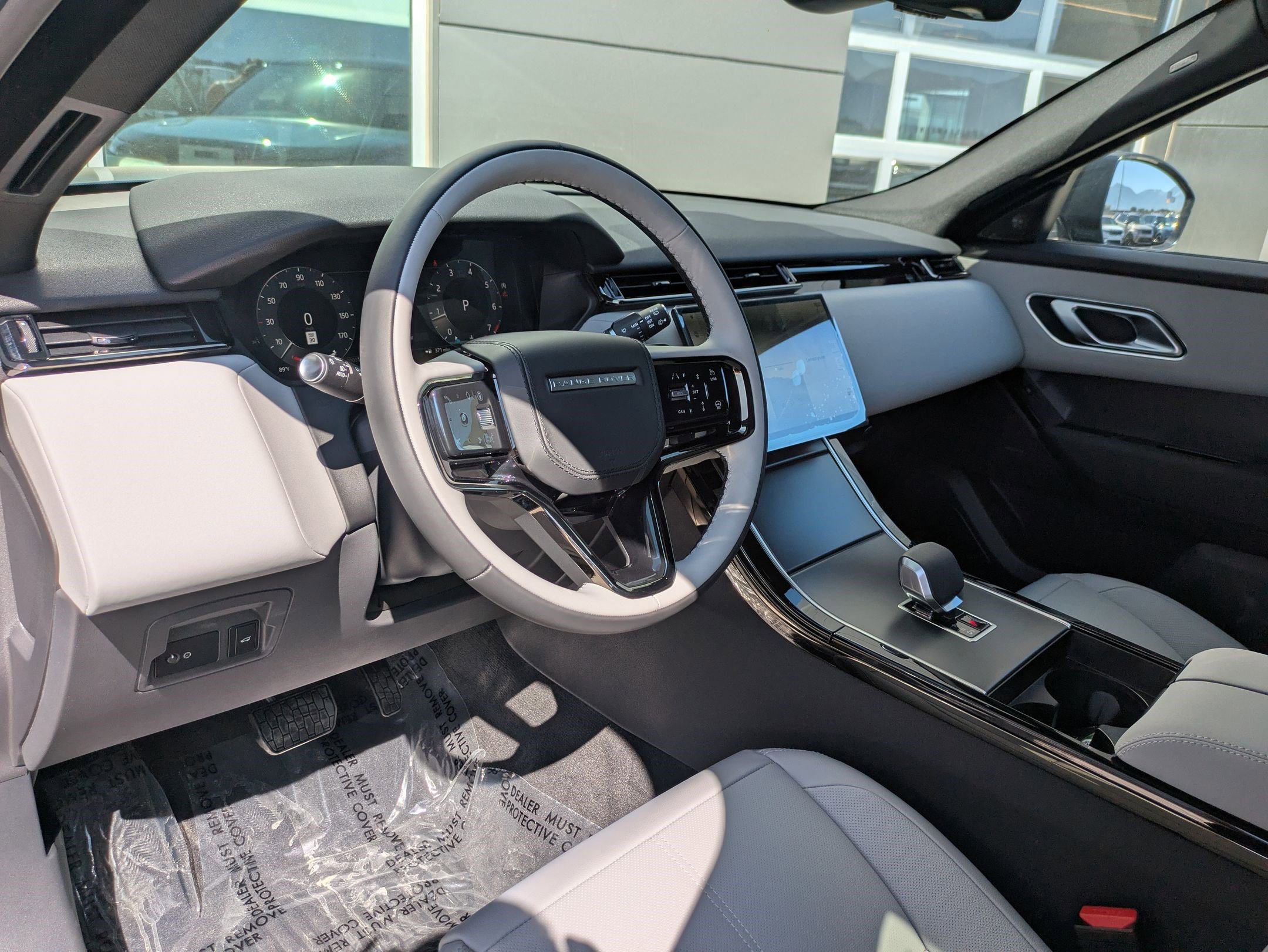 2026 Land Rover Range Rover Velar S photo 10