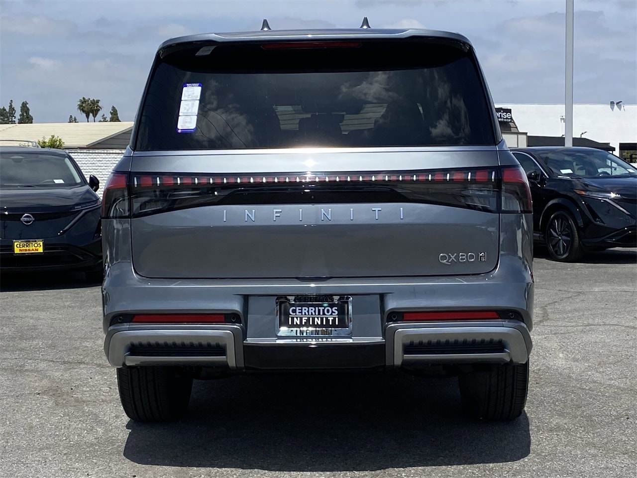 2025 Infiniti QX80 Sensory photo 5