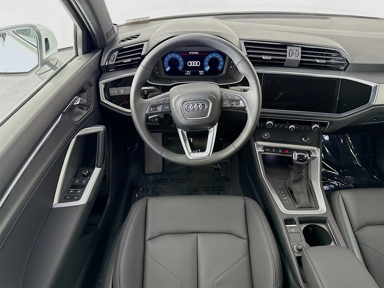 2025 Audi Q3 45 TFSI S line Premium photo 22