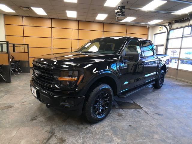 2025 Ford F-150 XLT photo 4