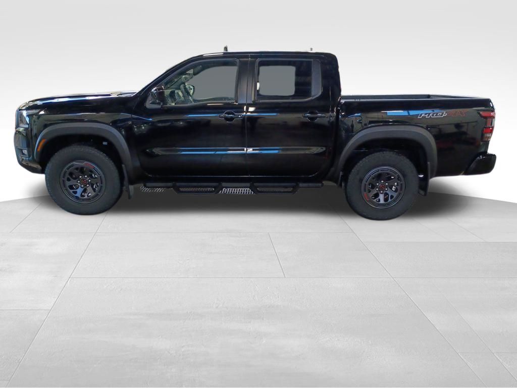 2026 Nissan Frontier PRO-4X photo 2