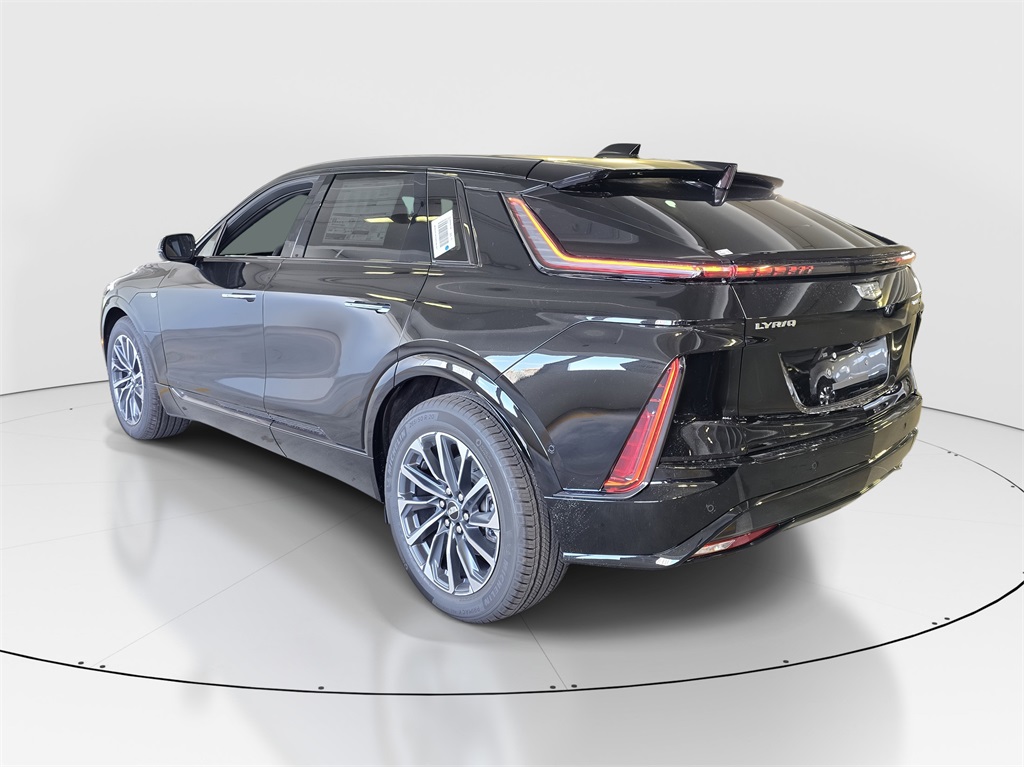 2025 Cadillac Lyriq Sport photo 4