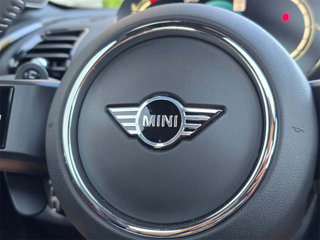 2023 Mini Cooper Base S ALL4 photo 19