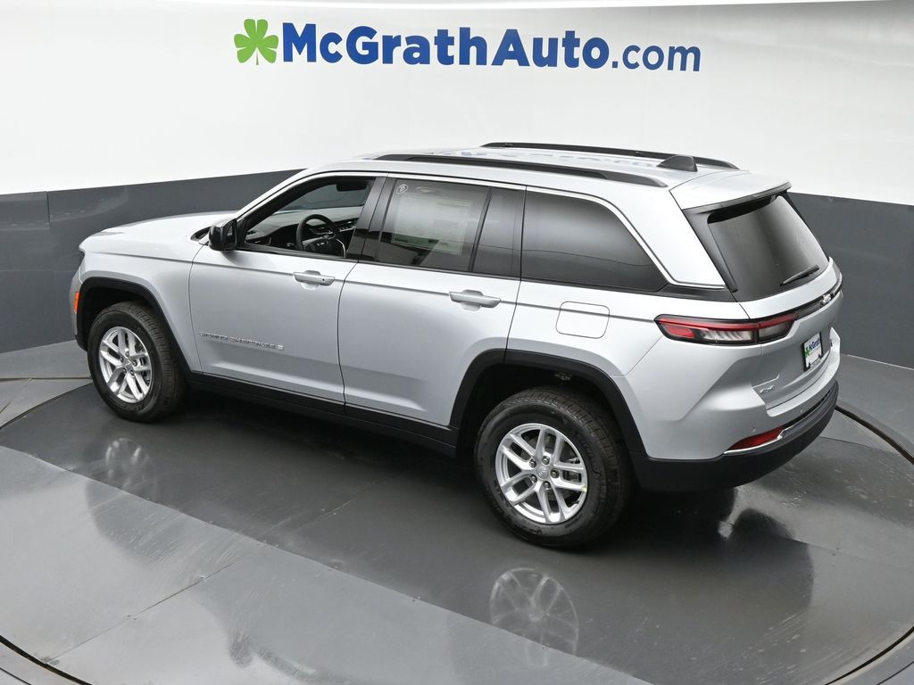2025 Jeep Grand Cherokee Laredo X photo 19