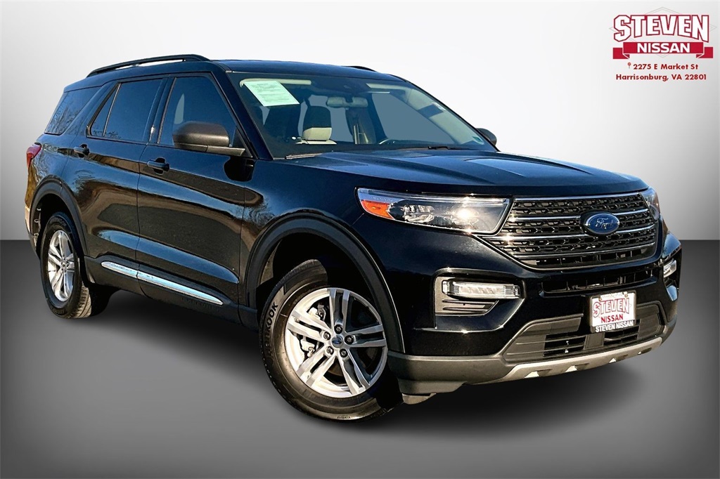 2022 Ford Explorer XLT's photo