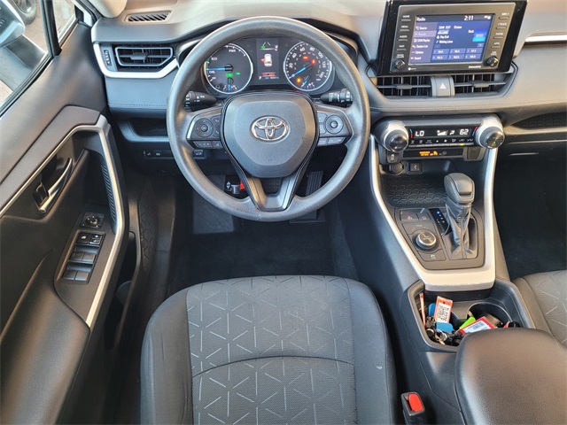 2020 Toyota RAV4 Hybrid XLE photo 18