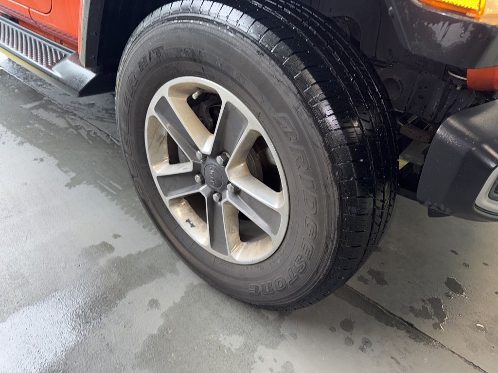 2018 Jeep Wrangler Unlimited Sahara photo 4