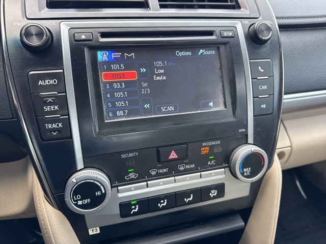2014 Toyota Camry L photo 17