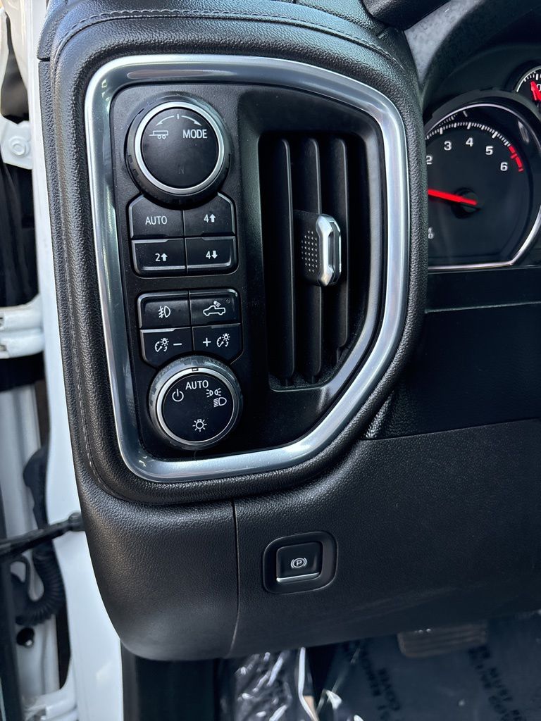2021 Chevrolet Silverado 1500 RST photo 27