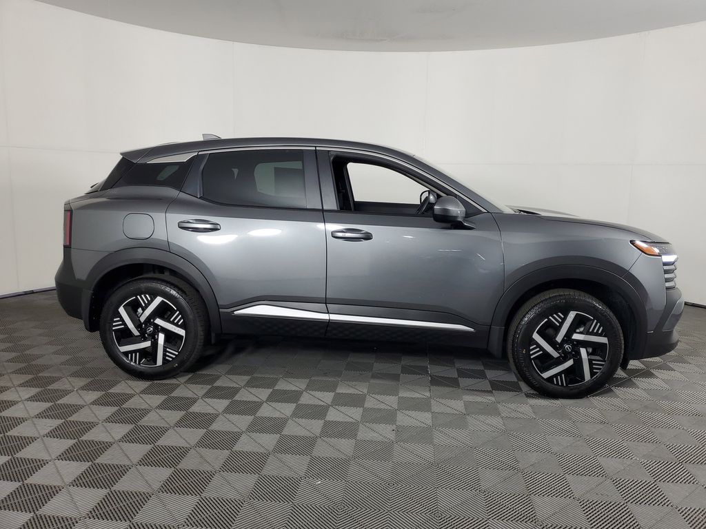 2025 Nissan Kicks SV photo 2