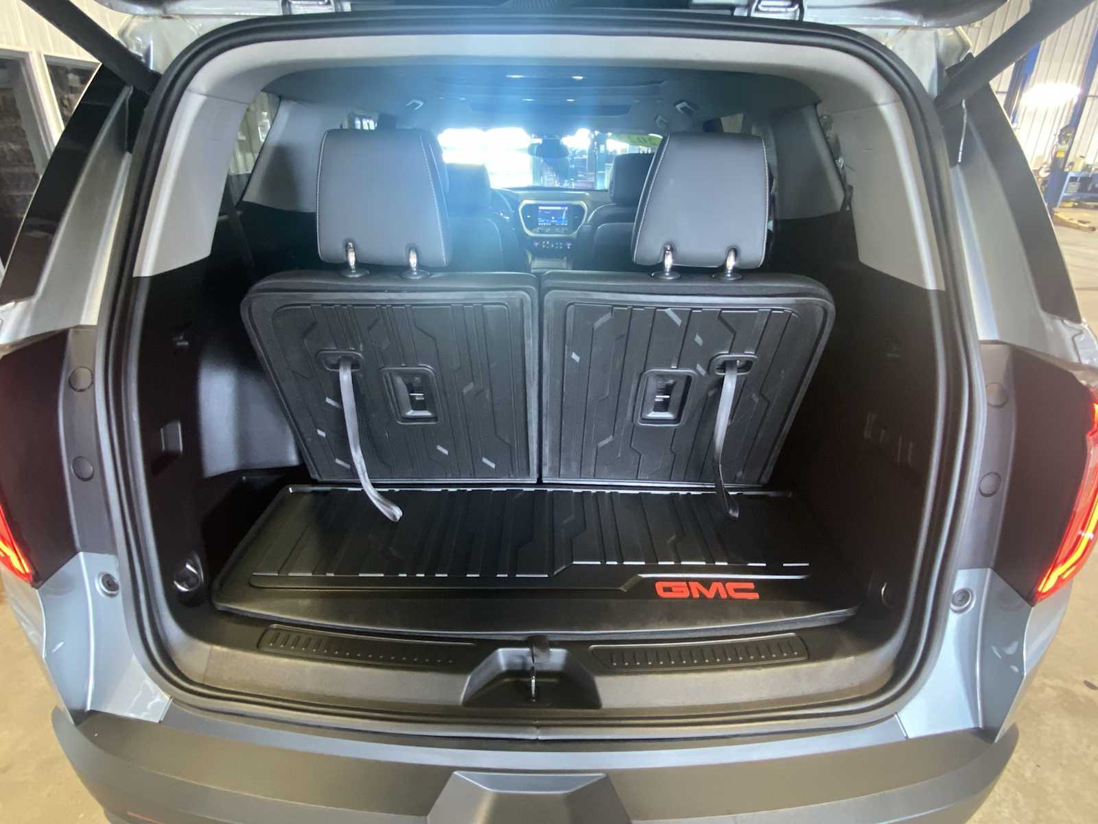 2023 Gmc Acadia SLT photo 26