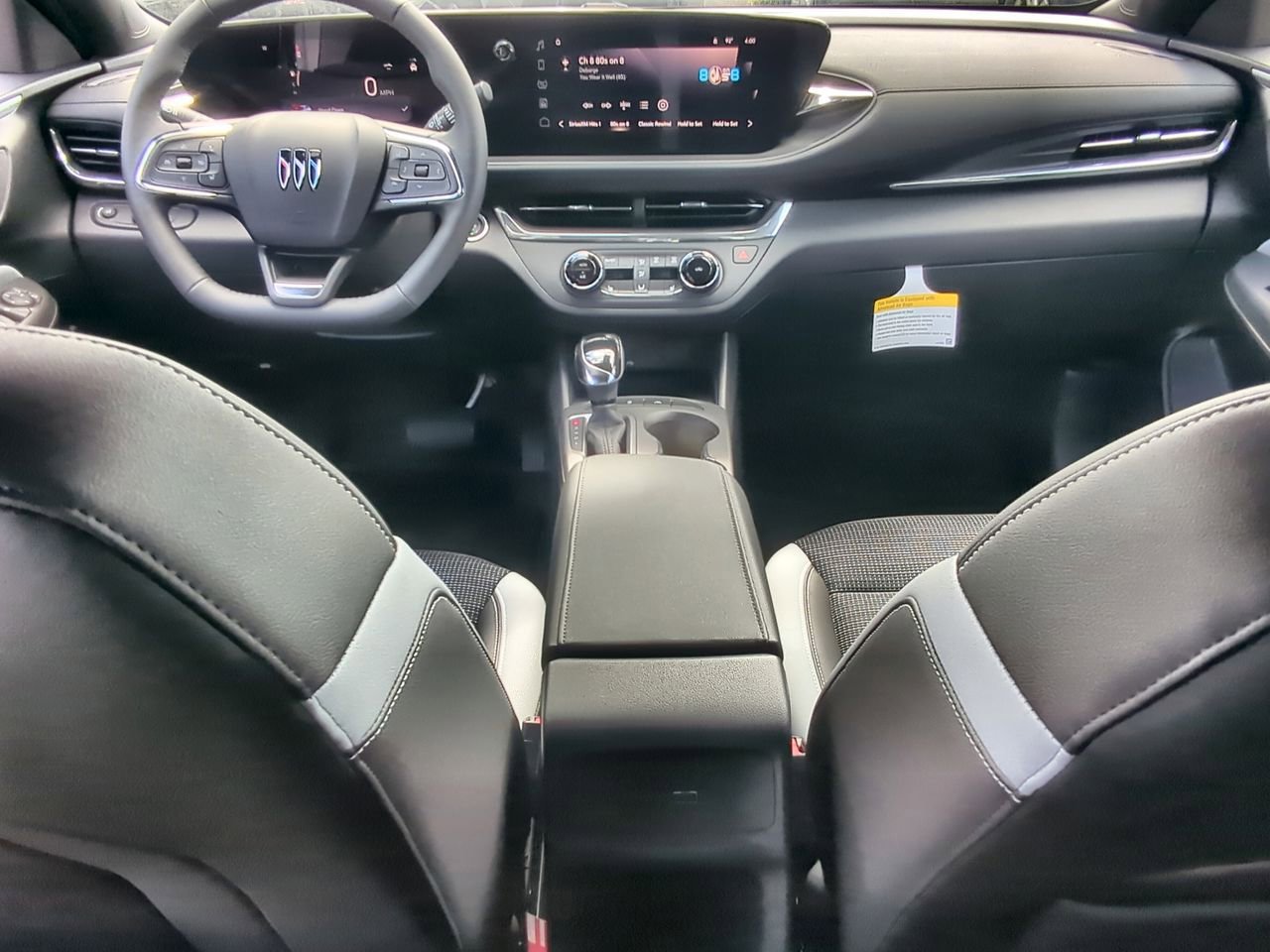2025 Buick Envista Preferred photo 18