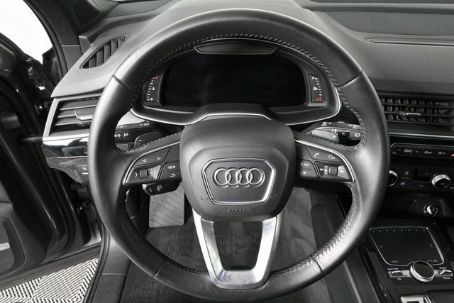 2017 Audi Q7 3.0T Premium Plus photo 9