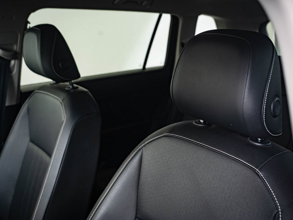 2022 Volkswagen Tiguan SE photo 18