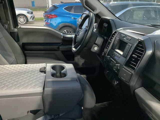 2018 Ford F-150 XLT photo 17