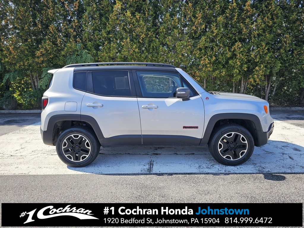2016 Jeep Renegade Trailhawk photo 8