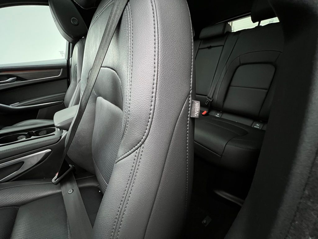 2022 Jaguar F-PACE P250 S photo 36