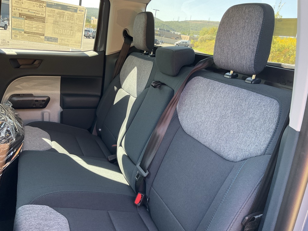 2025 Ford Maverick XLT photo 17