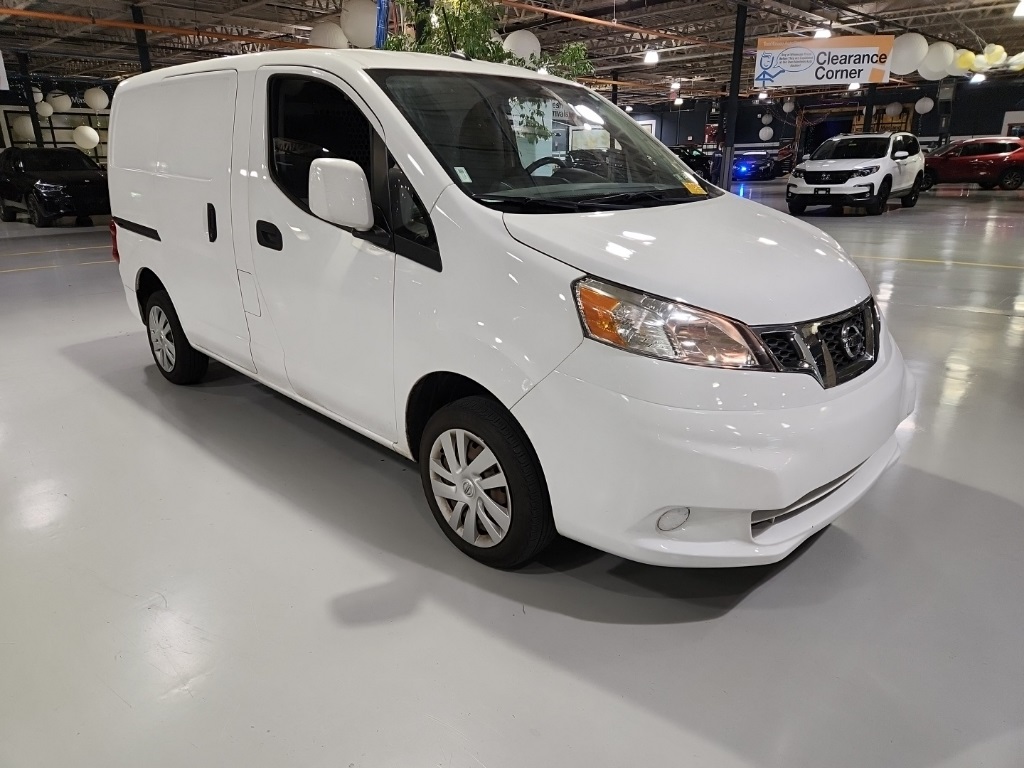 2019 Nissan NV200 SV photo 3