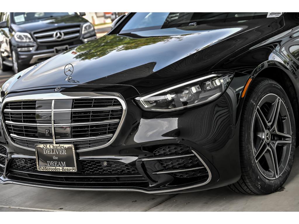 2024 Mercedes Benz S 4MATIC 580 photo 4
