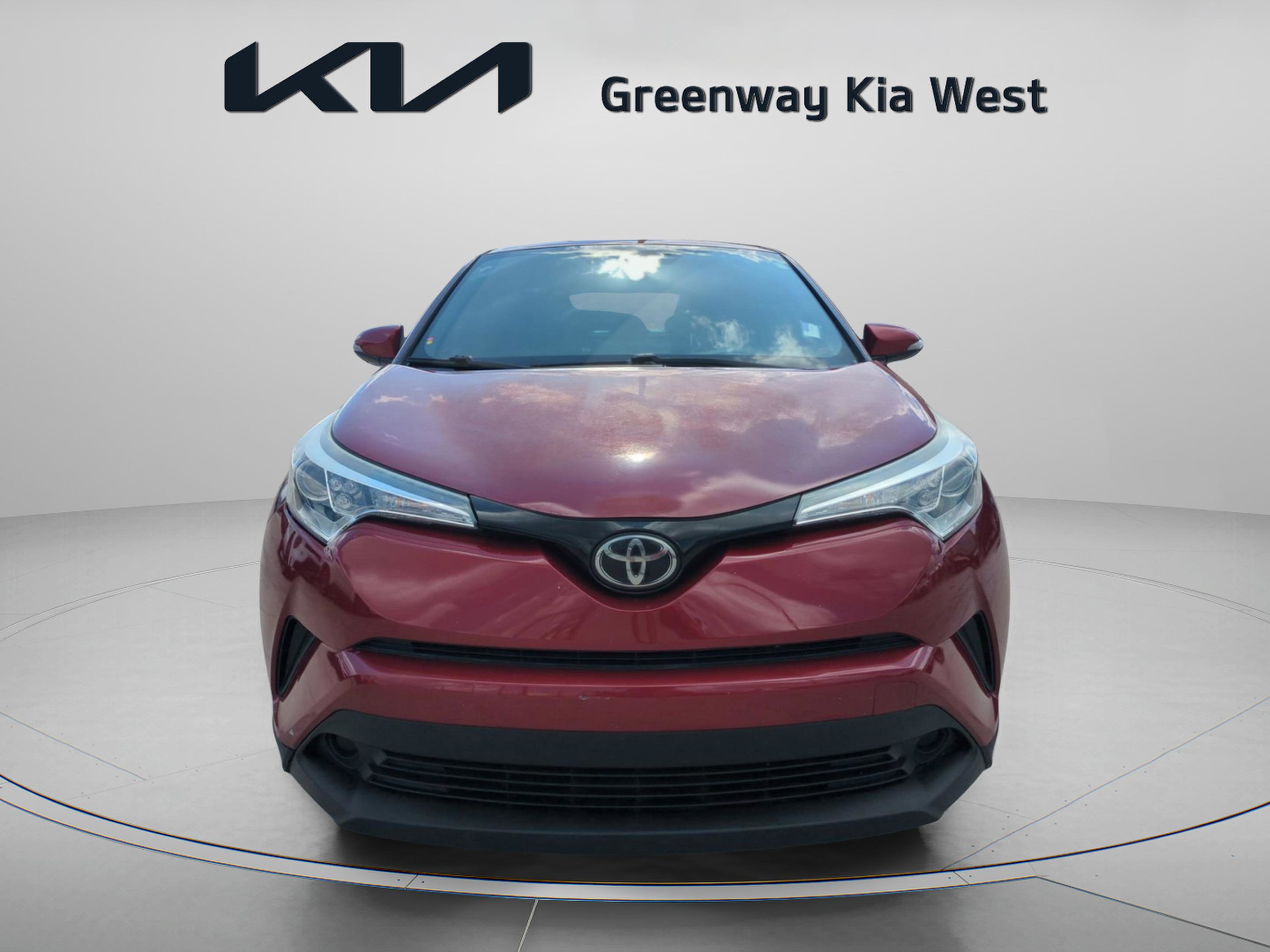 2018 Toyota C-HR XLE photo 2