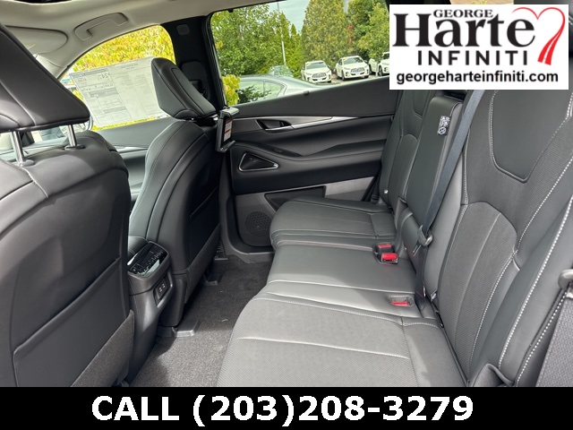 2026 Infiniti QX60 Luxe AWD photo 14