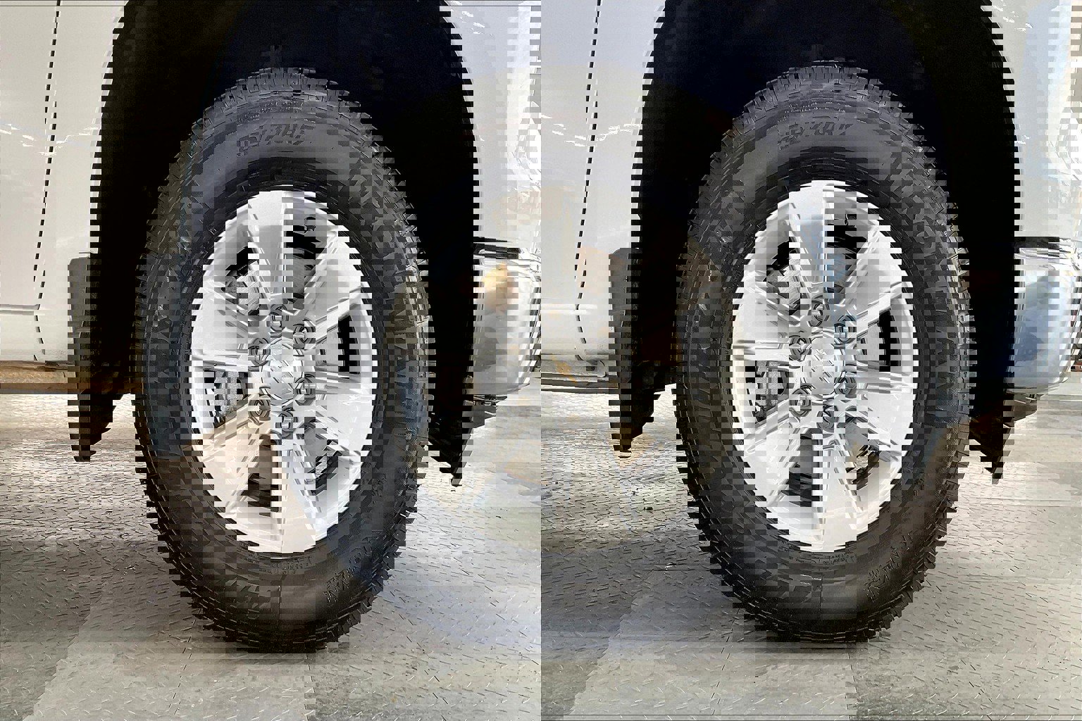 2023 Chevrolet Silverado 1500 LT photo 8